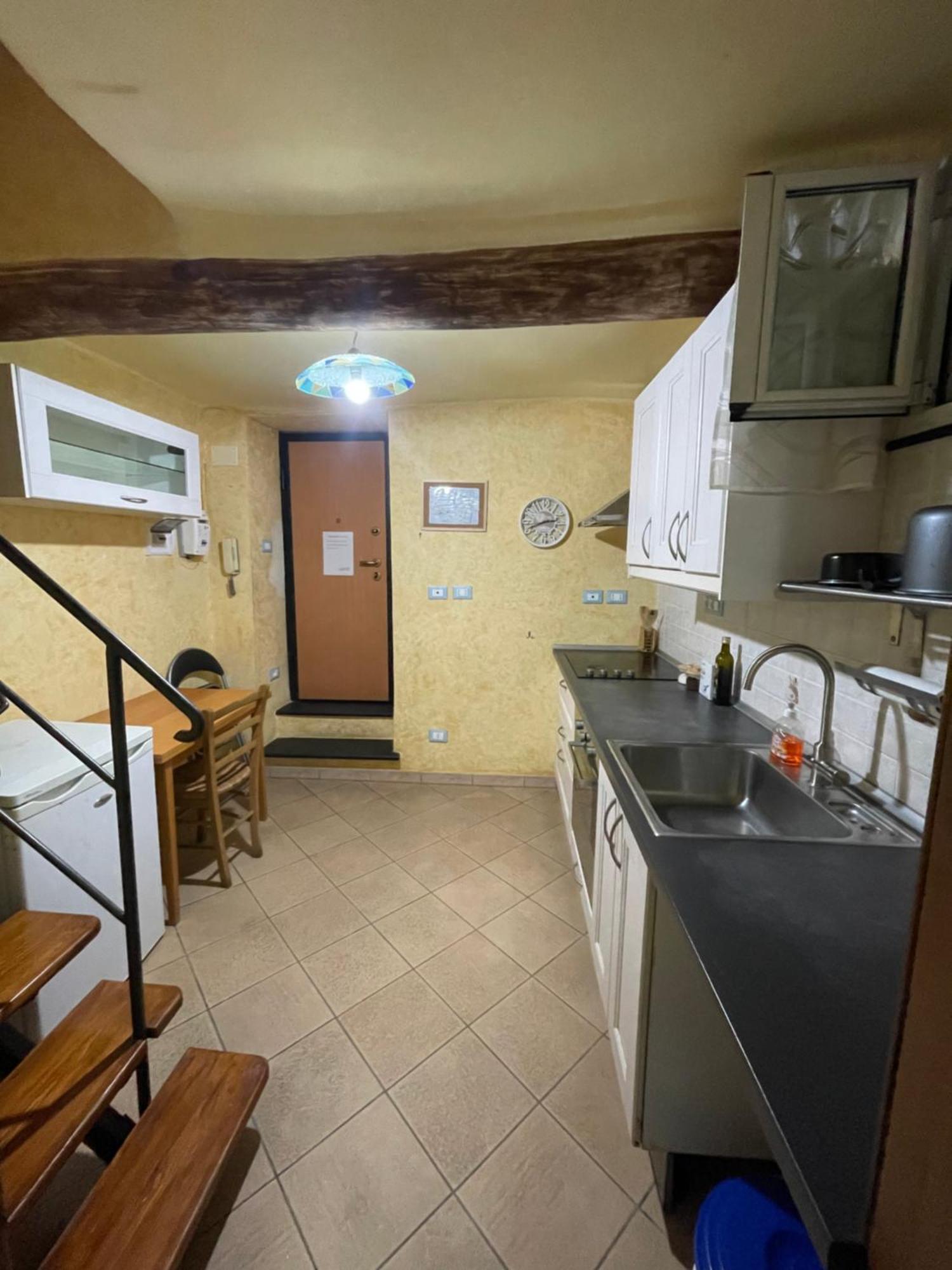 Bilocale Arredato Sestri Ponente Apartment Genoa Exterior photo